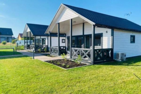 Holiday cottages pool air conditioning